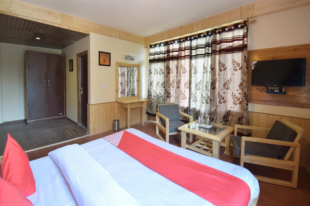 Oyo 12275 Crown Hospitality