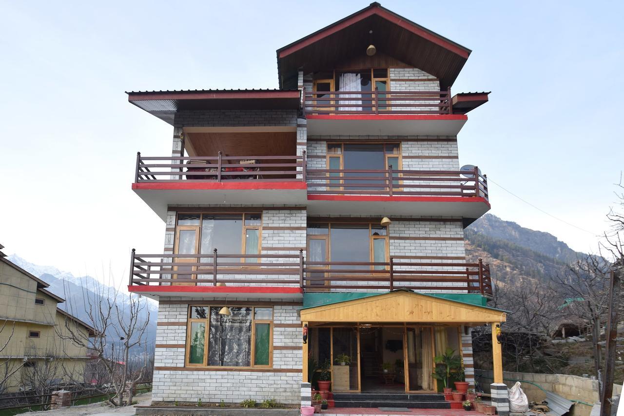 Hotel Oyo 12275 Crown Hospitality Manali (Himachal Pradesh)